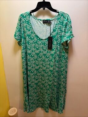 NWT Rachel Zoe cap sleeve dress size 1X.